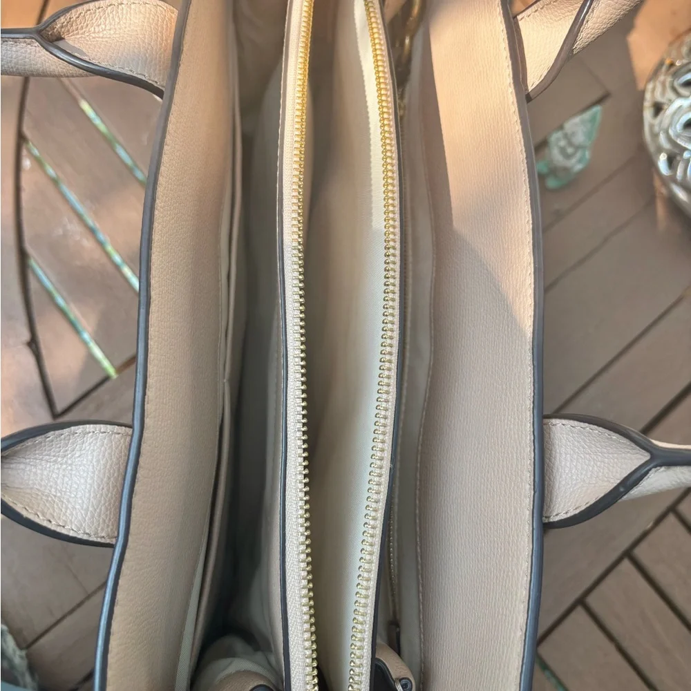 Tory Burch Blush Pebbled Leather Tote with Gold Logo